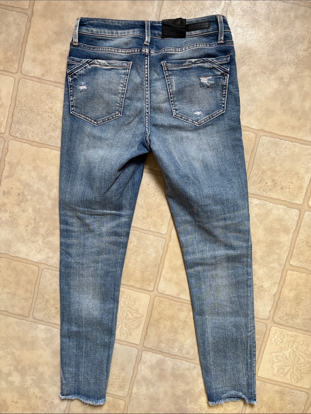 NWT Buckle Black Fit No. 53 Ankle Skinny Distressed Denim Jeans Women’s Size 25 - Picture 2 of 7
